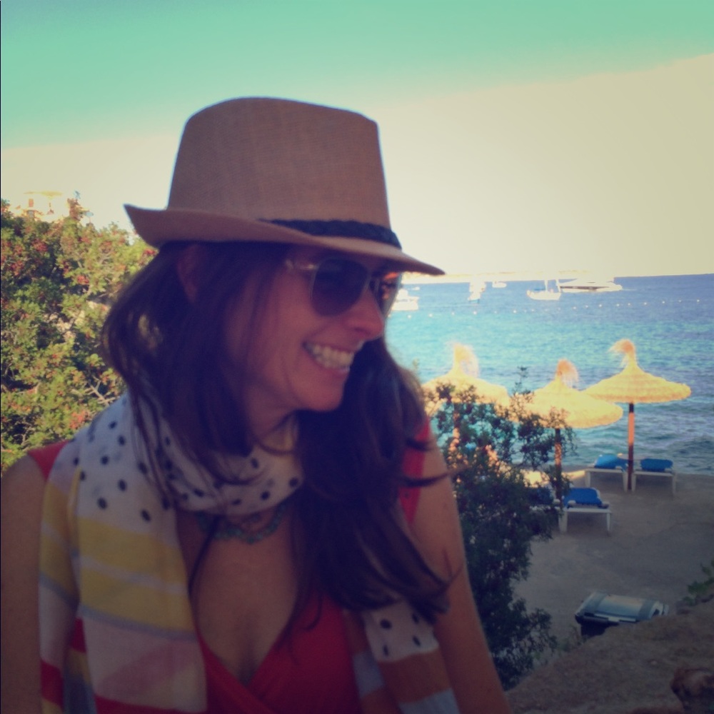 Meet your Posher, Leigh